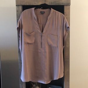 EUC Torrid short sleeve blouse